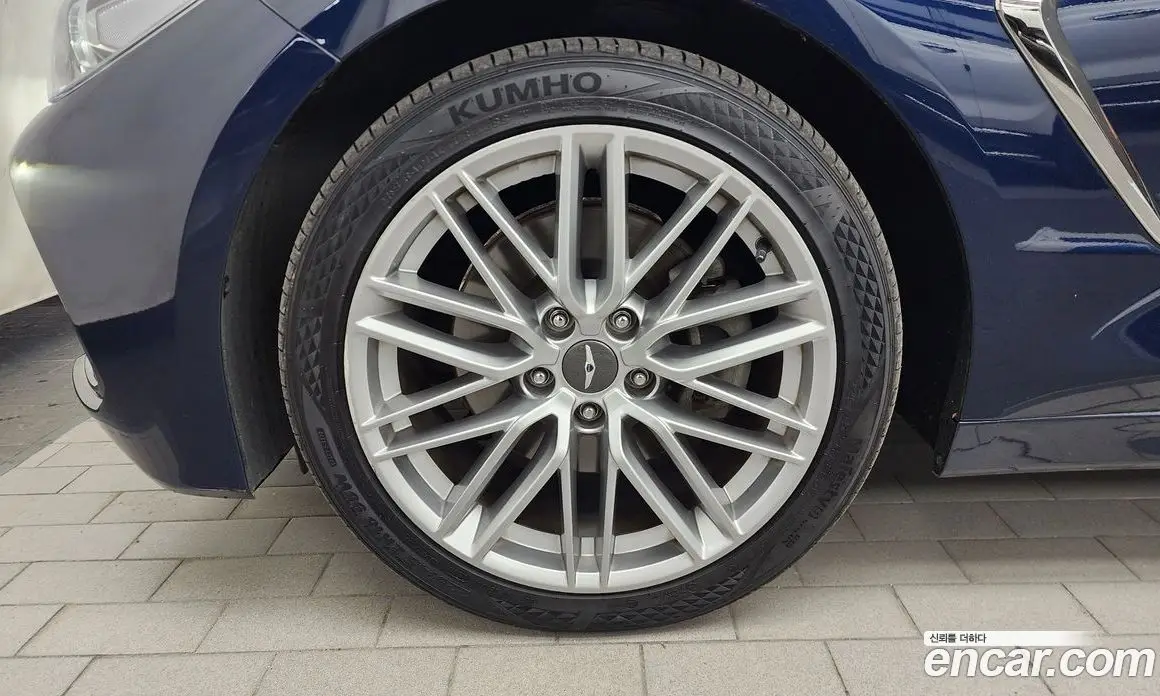 Genesis G70 2018 2.2 автомат (гидро), фото 5 Genesis G70 2018 2.2 автомат (гидро), фото 5