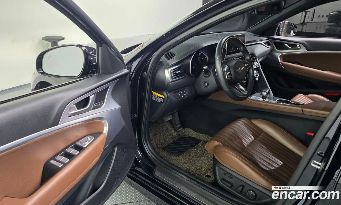 Genesis G70 2019 2.0 автомат (гидро), фото 13 Genesis G70 2019 2.0 автомат (гидро), фото 13