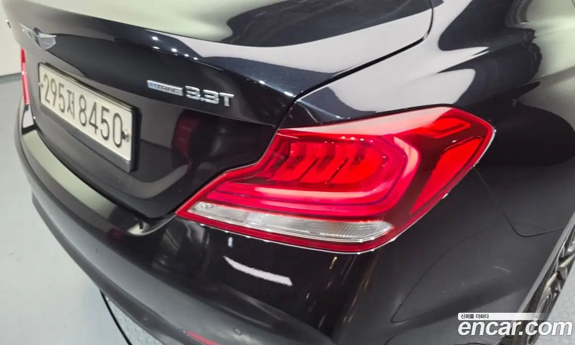 Genesis G70 2019 2.0 автомат (гидро), фото 9 Genesis G70 2019 2.0 автомат (гидро), фото 9