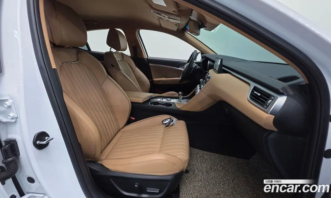 Genesis G70 2022 2.0 автомат (гидро), фото 13