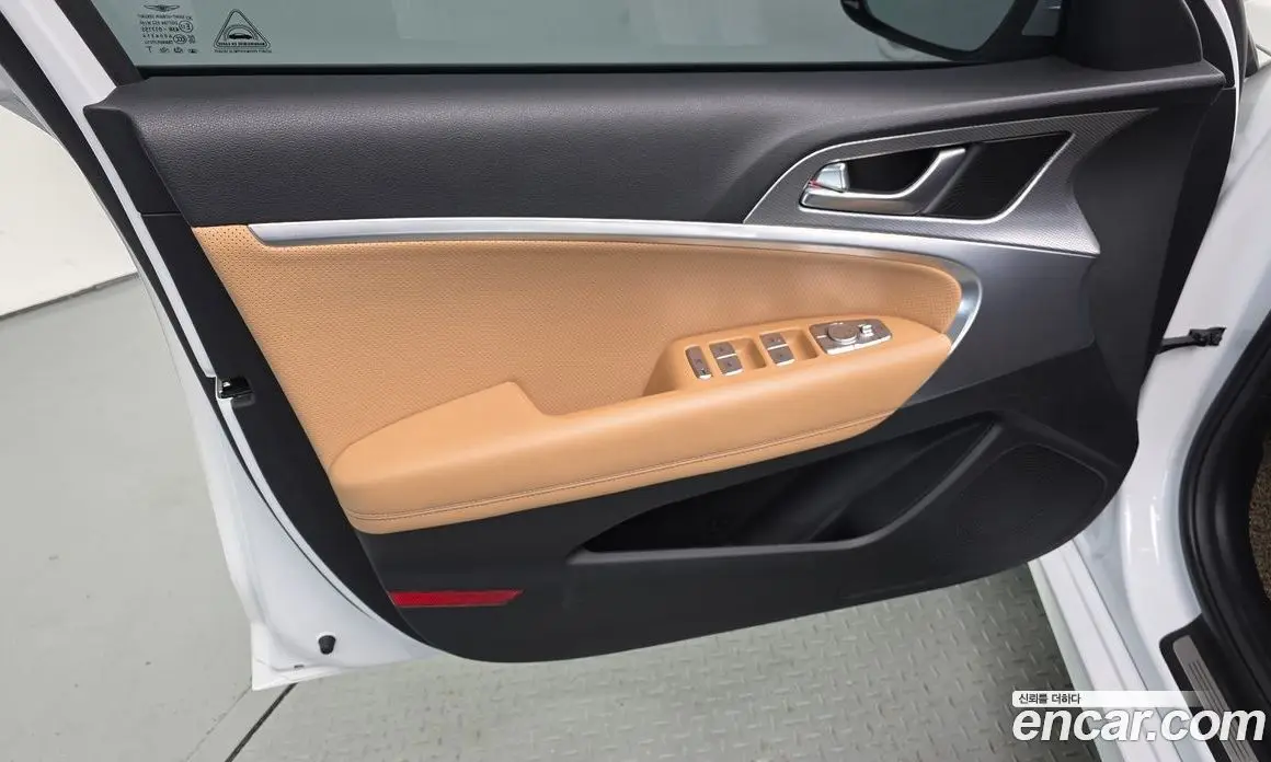 Genesis G70 2022 2.0 автомат (гидро), фото 14