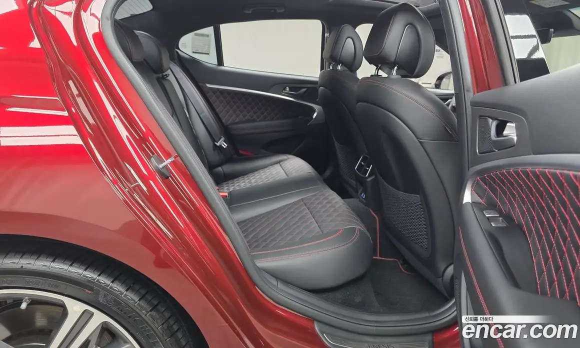 Genesis G70 2024 3.3 автомат (гидро), фото 17 Genesis G70 2024 3.3 автомат (гидро), фото 17