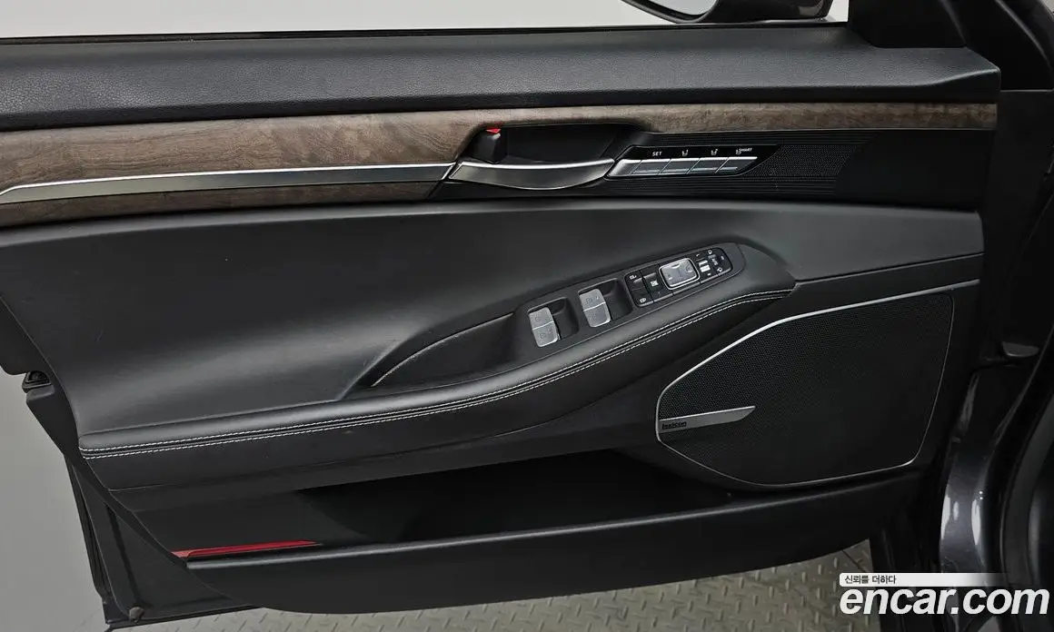 Genesis G90 2019 3.8 автомат (гидро), фото 14 Genesis G90 2019 3.8 автомат (гидро), фото 14