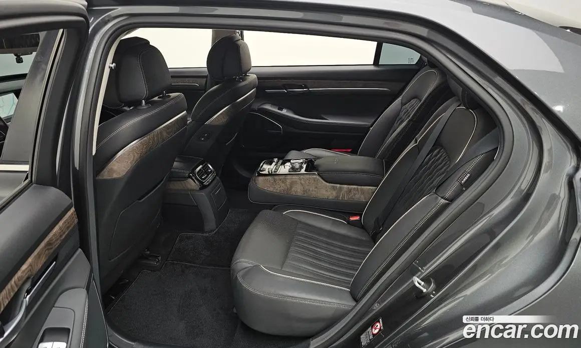 Genesis G90 2019 3.8 автомат (гидро), фото 17 Genesis G90 2019 3.8 автомат (гидро), фото 17