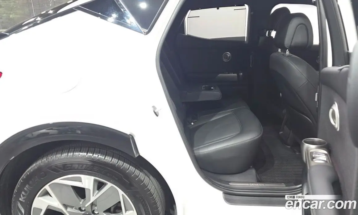 Genesis GV60 2022 0.1 автомат (гидро), фото 17 Genesis GV60 2022 0.1 автомат (гидро), фото 17