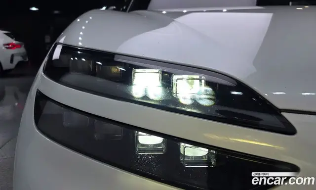 Genesis GV60 2022 0.1 автомат (гидро), миниатюра 8 Genesis GV60 2022 0.1 автомат (гидро), миниатюра 8