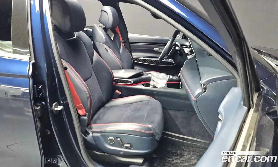 Genesis GV70 2021 3.5 автомат (гидро), фото 17