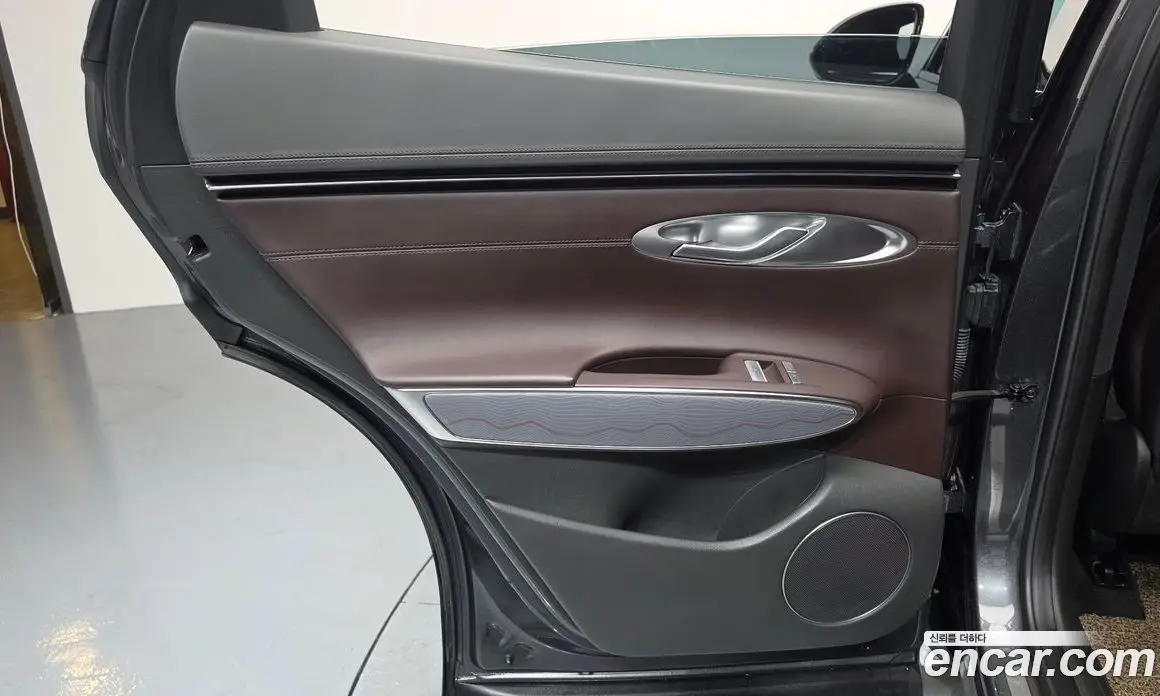 Genesis GV70 2021 2.2 автомат (гидро), фото 15