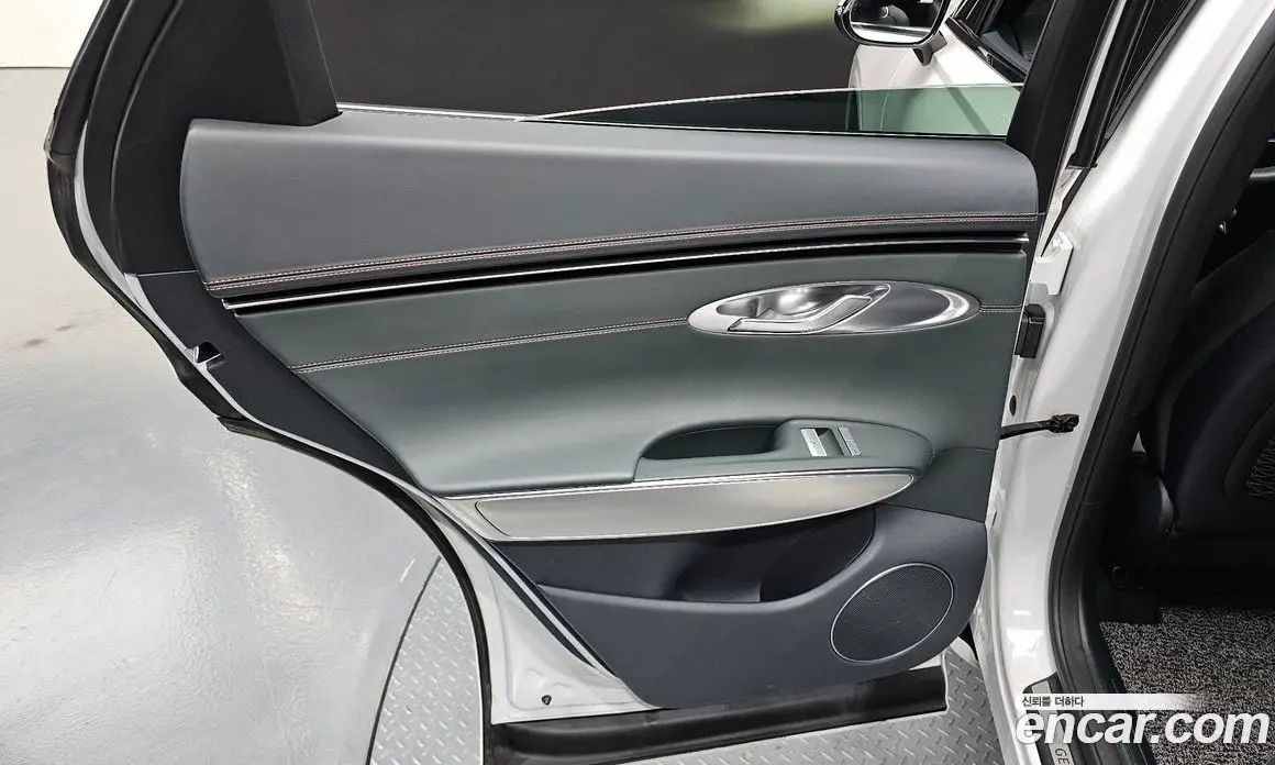 Genesis GV70 2021 2.5 автомат (гидро), фото 14