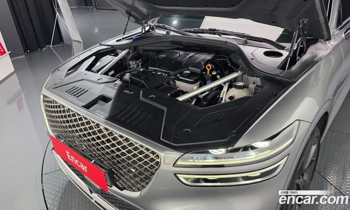 Genesis GV70 2021 2.5 автомат (гидро), фото 5 Genesis GV70 2021 2.5 автомат (гидро), фото 5
