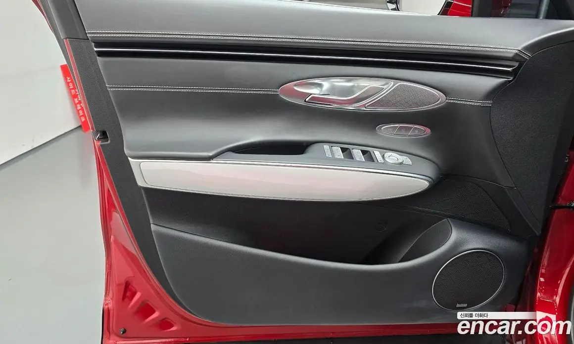 Genesis GV70 2022 0.1 автомат (гидро), фото 14