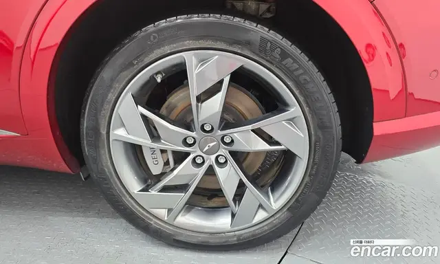 Genesis GV70 2022 0.1 автомат (гидро), миниатюра 7