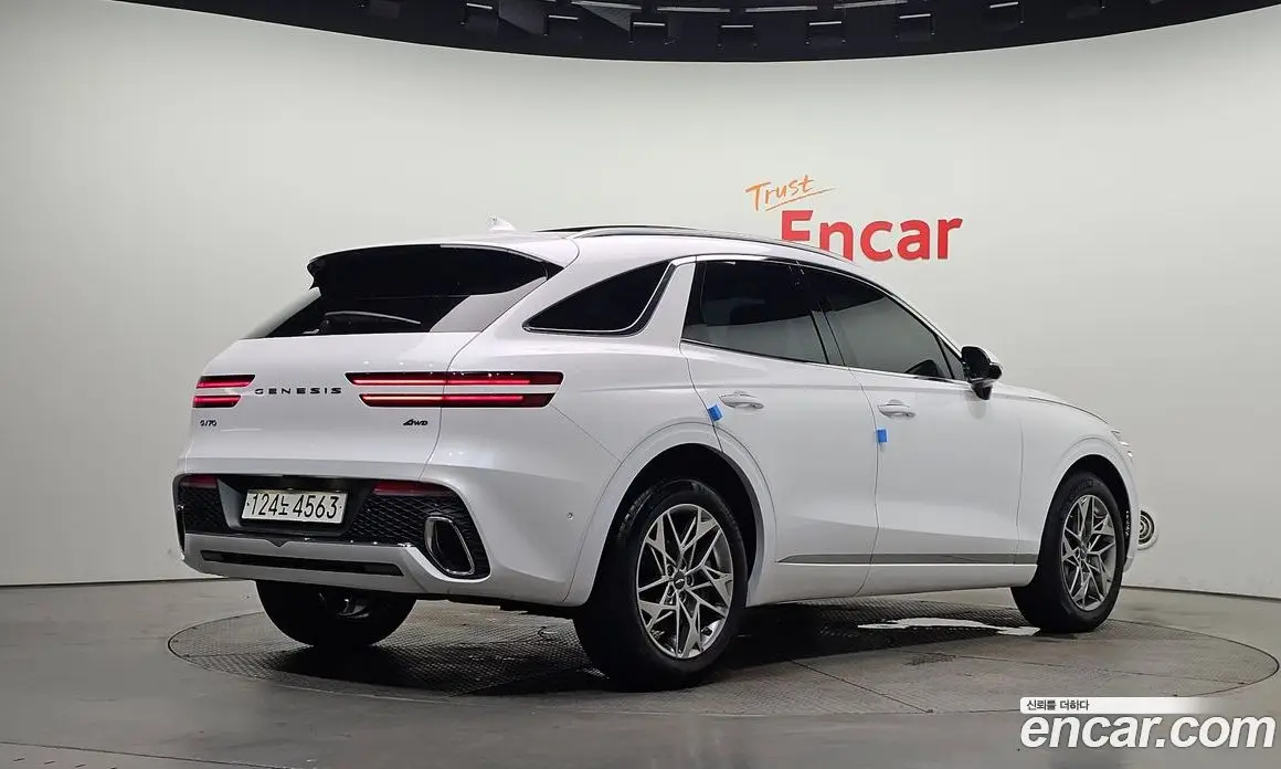 Genesis GV70 2023 2.5 автомат (гидро), фото 2 Genesis GV70 2023 2.5 автомат (гидро), фото 2