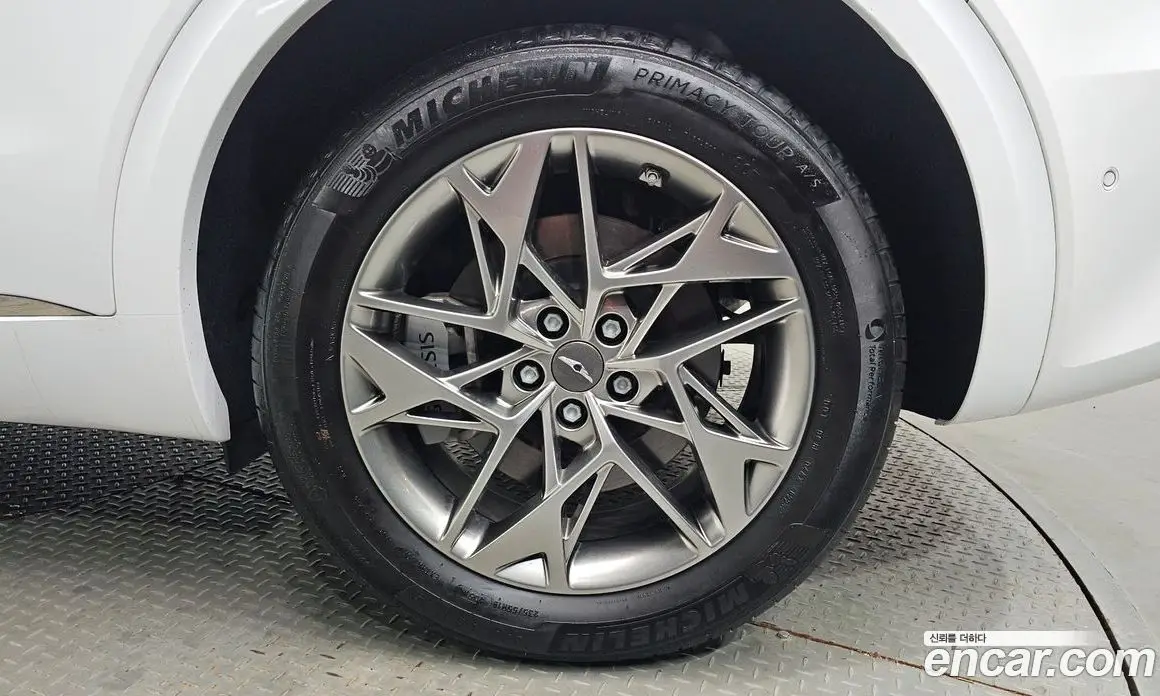 Genesis GV70 2023 2.5 автомат (гидро), фото 7 Genesis GV70 2023 2.5 автомат (гидро), фото 7