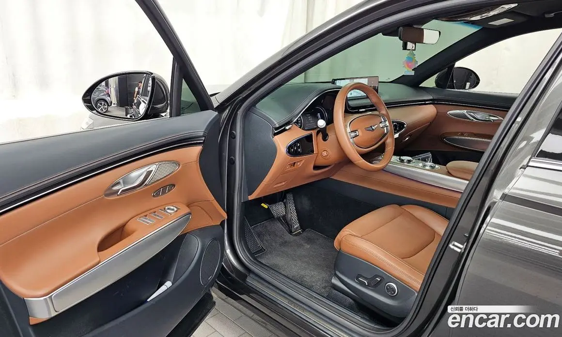 Genesis GV70 2024 2.5 автомат (гидро), фото 13