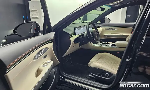 Genesis GV70 2025 2.5 автомат (гидро), миниатюра 12