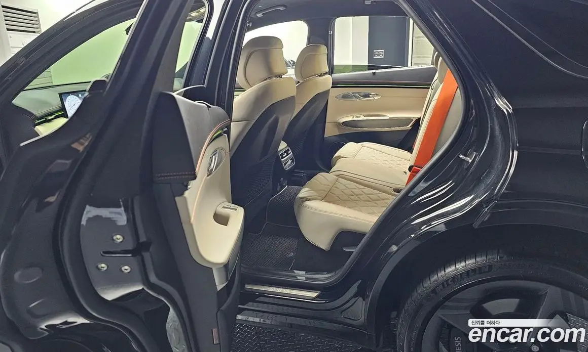 Genesis GV70 2025 2.5 автомат (гидро), фото 15