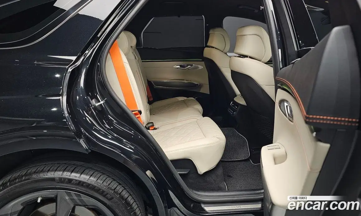Genesis GV70 2025 2.5 автомат (гидро), фото 17