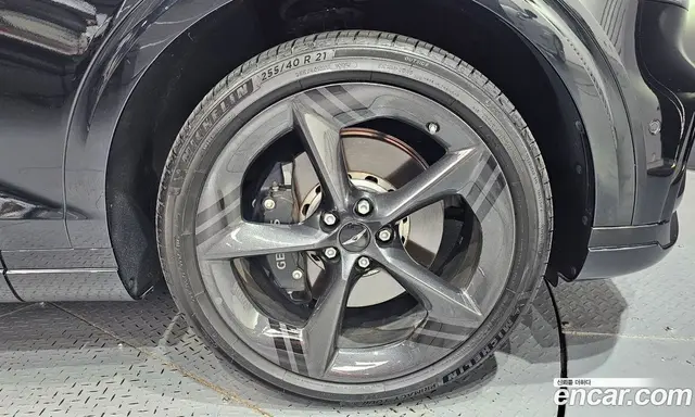 Genesis GV70 2025 2.5 автомат (гидро), миниатюра 6