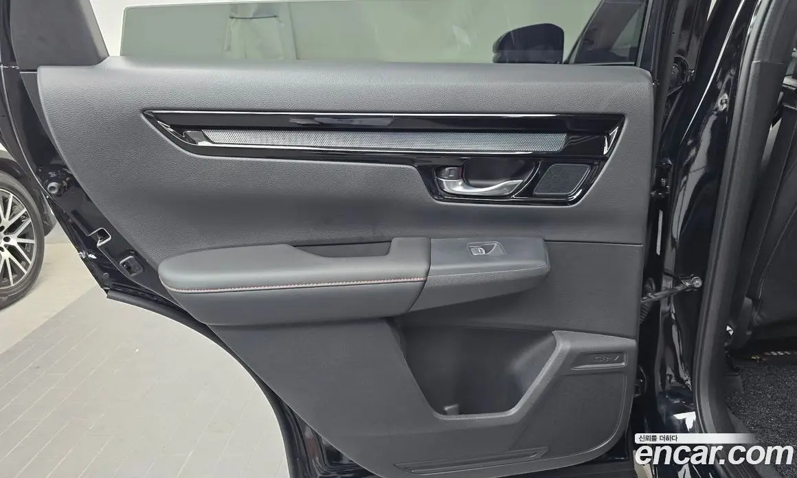 Honda CR-V 2024 2.0 автомат (гидро), фото 15 Honda CR-V 2024 2.0 автомат (гидро), фото 15