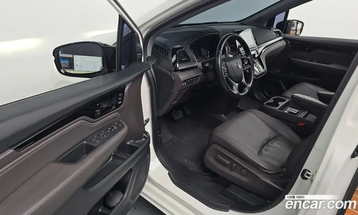 Honda Odyssey 2018 3.5 автомат (гидро), фото 13
