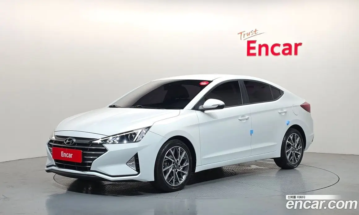 Hyundai Avante 2019 1.6 автомат (гидро), фото 1 Hyundai Avante 2019 1.6 автомат (гидро), фото 1