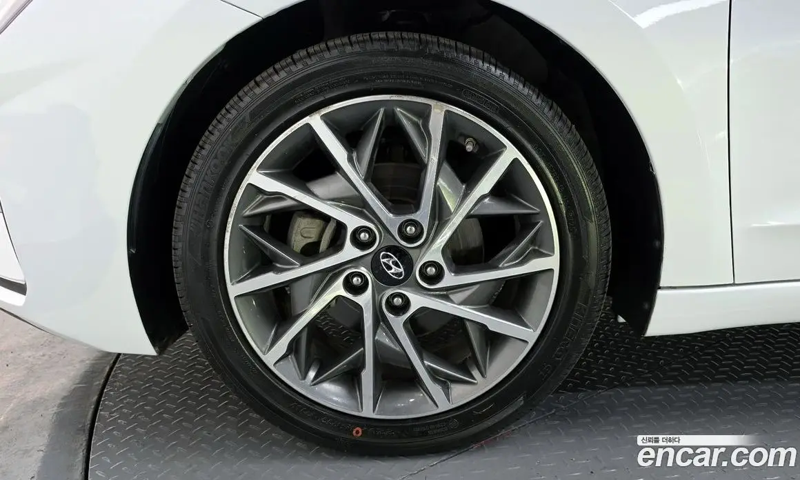Hyundai Avante 2019 1.6 автомат (гидро), фото 5 Hyundai Avante 2019 1.6 автомат (гидро), фото 5