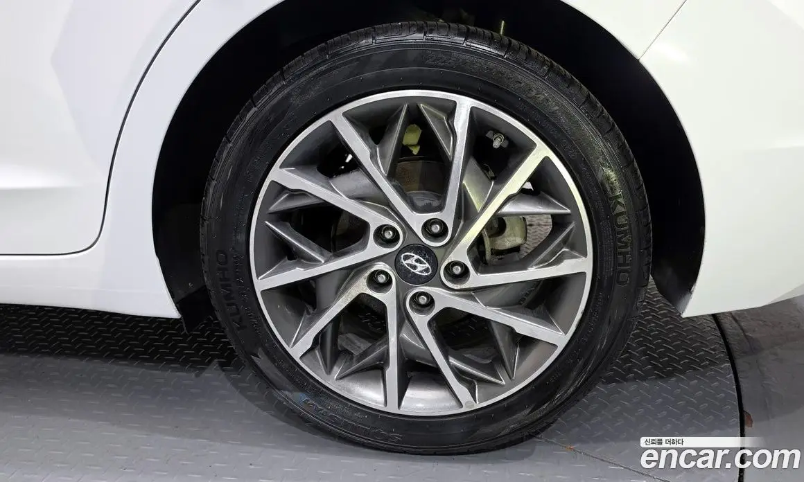 Hyundai Avante 2019 1.6 автомат (гидро), фото 7 Hyundai Avante 2019 1.6 автомат (гидро), фото 7