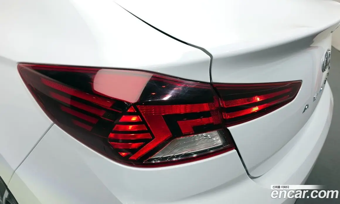 Hyundai Avante 2019 1.6 автомат (гидро), фото 9 Hyundai Avante 2019 1.6 автомат (гидро), фото 9