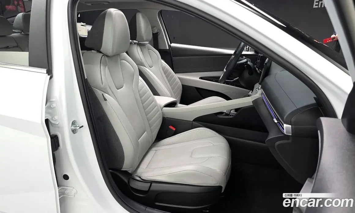 Hyundai Avante 2022 1.6 автомат (гидро), фото 17 Hyundai Avante 2022 1.6 автомат (гидро), фото 17