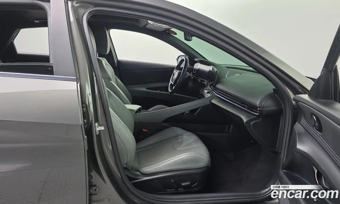 Hyundai Avante 2023 1.6 автомат (гидро), фото 13 Hyundai Avante 2023 1.6 автомат (гидро), фото 13