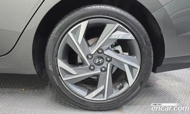 Hyundai Avante 2023 1.6 автомат (гидро), миниатюра 7 Hyundai Avante 2023 1.6 автомат (гидро), миниатюра 7