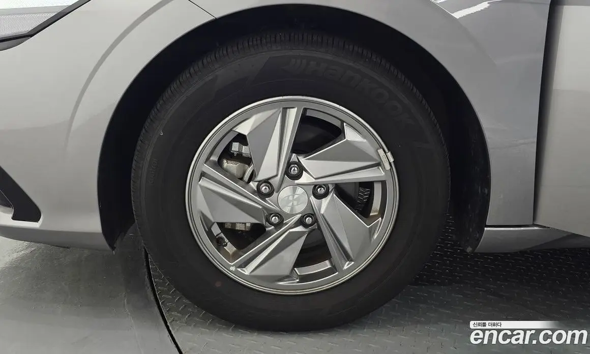 Hyundai Avante 2025 1.6 автомат (гидро), фото 5 Hyundai Avante 2025 1.6 автомат (гидро), фото 5