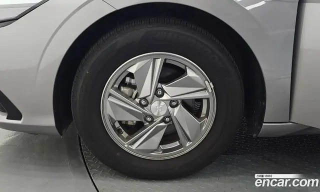 Hyundai Avante 2025 1.6 автомат (гидро), миниатюра 5 Hyundai Avante 2025 1.6 автомат (гидро), миниатюра 5
