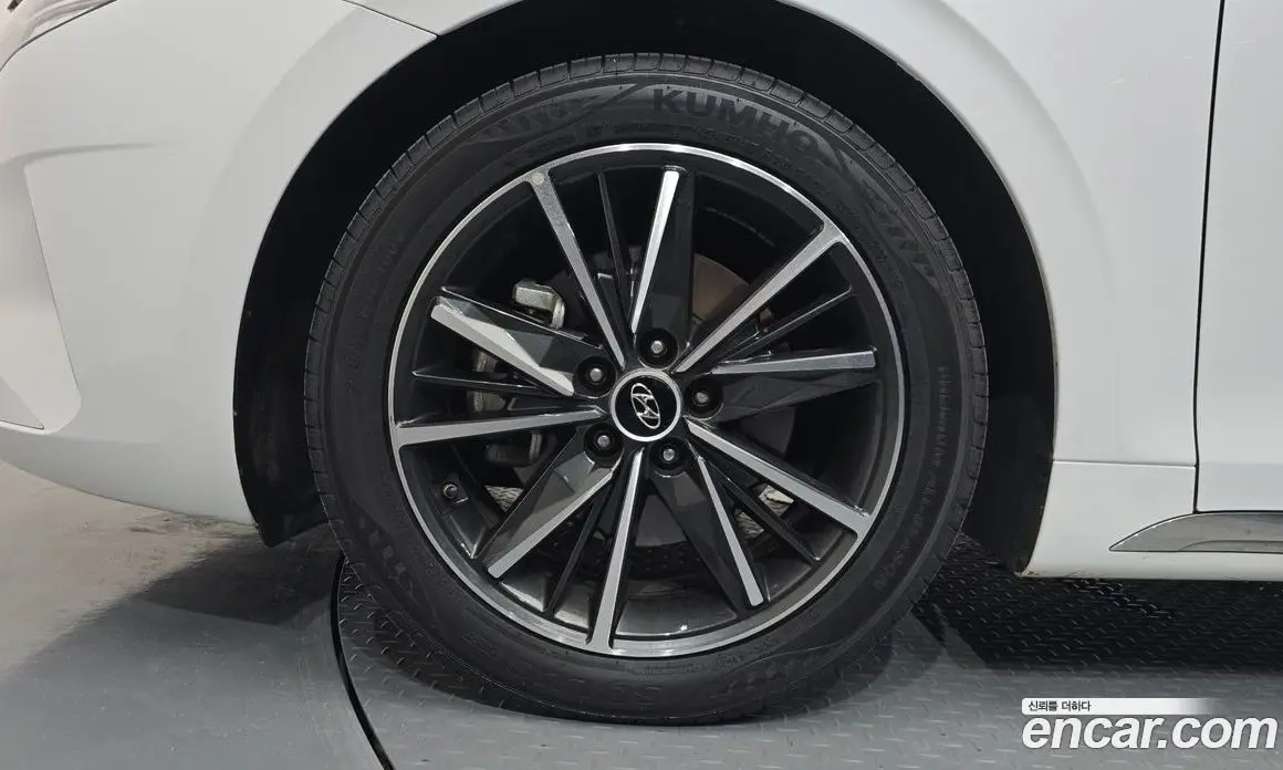 Hyundai Grandeur 2021 2.5 автомат (гидро), фото 4 Hyundai Grandeur 2021 2.5 автомат (гидро), фото 4