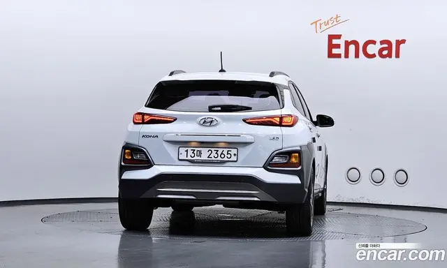 Hyundai Kona 2017 1.6 автомат (гидро), миниатюра 4 Hyundai Kona 2017 1.6 автомат (гидро), миниатюра 4