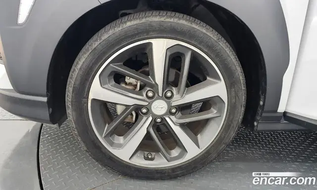 Hyundai Kona 2017 1.6 автомат (гидро), миниатюра 5 Hyundai Kona 2017 1.6 автомат (гидро), миниатюра 5
