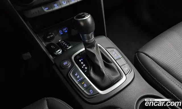 Hyundai Kona 2017 1.6 автомат (гидро), миниатюра 9 Hyundai Kona 2017 1.6 автомат (гидро), миниатюра 9