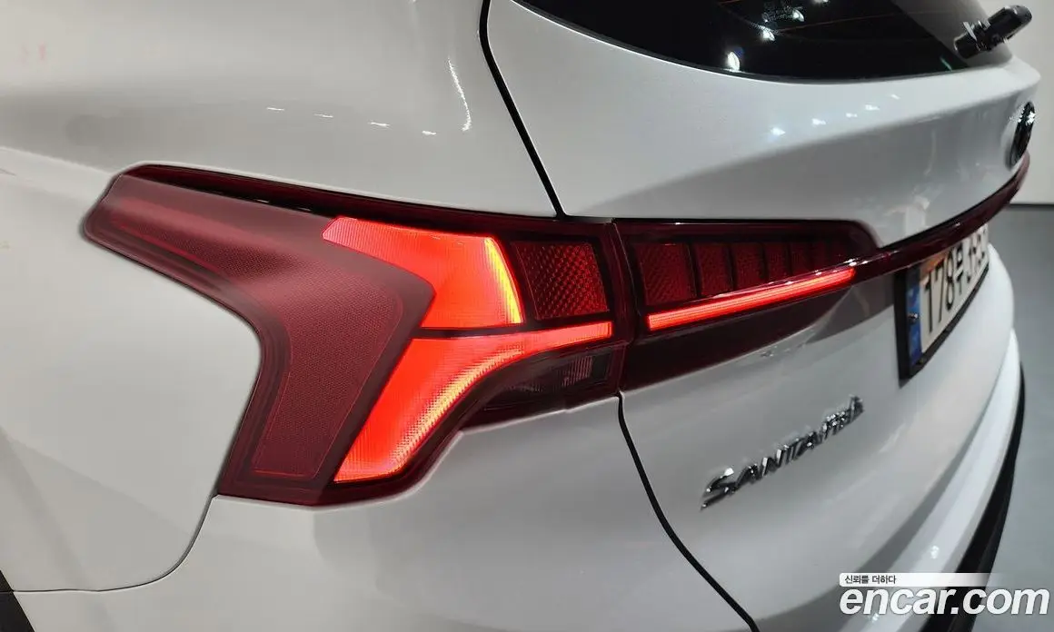 Hyundai Santa Fe 2023 2.2 автомат (гидро), фото 9 Hyundai Santa Fe 2023 2.2 автомат (гидро), фото 9