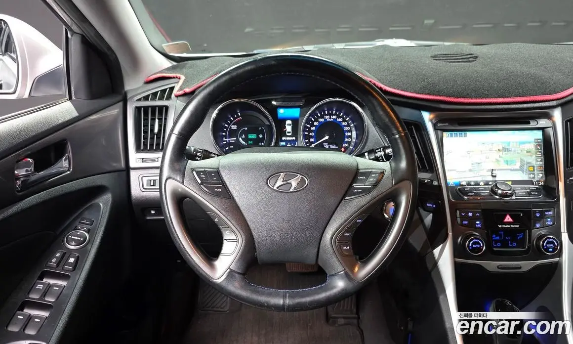 Hyundai Sonata 2013 2.0 автомат (гидро), фото 18