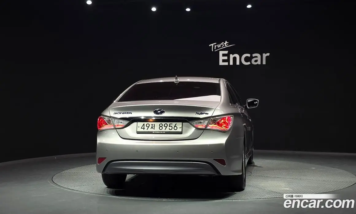 Hyundai Sonata 2013 2.0 автомат (гидро), фото 3