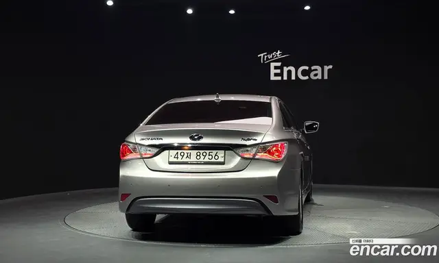 Hyundai Sonata 2013 2.0 автомат (гидро), миниатюра 3
