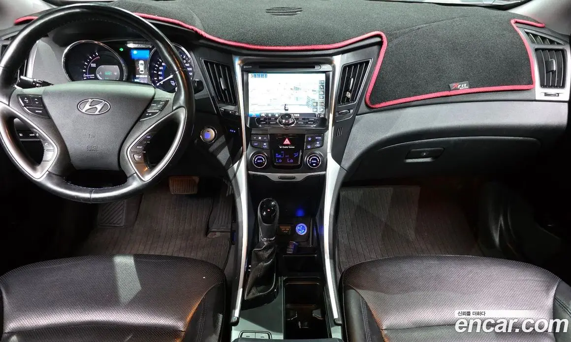 Hyundai Sonata 2013 2.0 автомат (гидро), фото 9