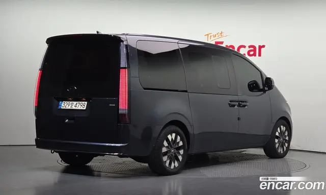 Hyundai Staria 2023 2.2 автомат (гидро), миниатюра 2