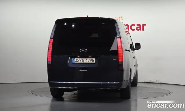Hyundai Staria 2023 2.2 автомат (гидро), миниатюра 4