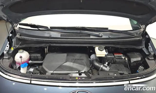 Hyundai Staria 2023 2.2 автомат (гидро), миниатюра 6