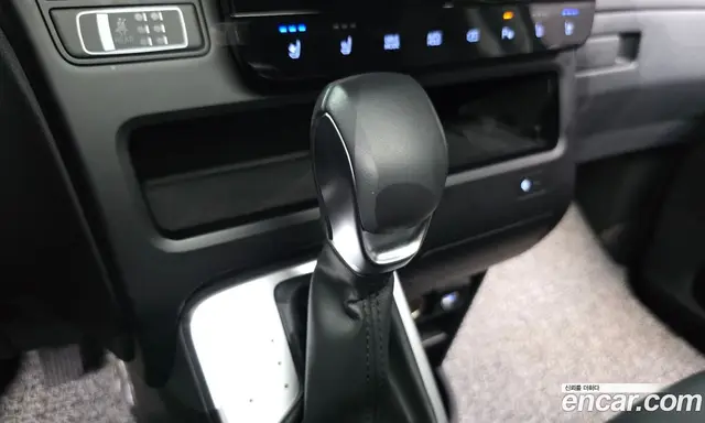 Hyundai Staria 2024 2.2 автомат (гидро), миниатюра 12