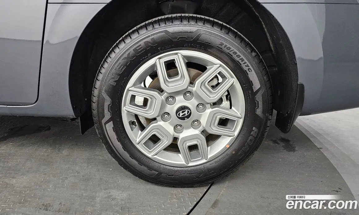 Hyundai Staria 2026 3.5 автомат (гидро), фото 7