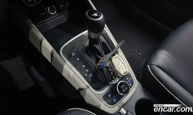 Hyundai Venue 2022 1.6 автомат (гидро), миниатюра 12