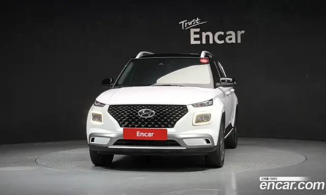 Hyundai Venue 2022 1.6 автомат (гидро), миниатюра 3